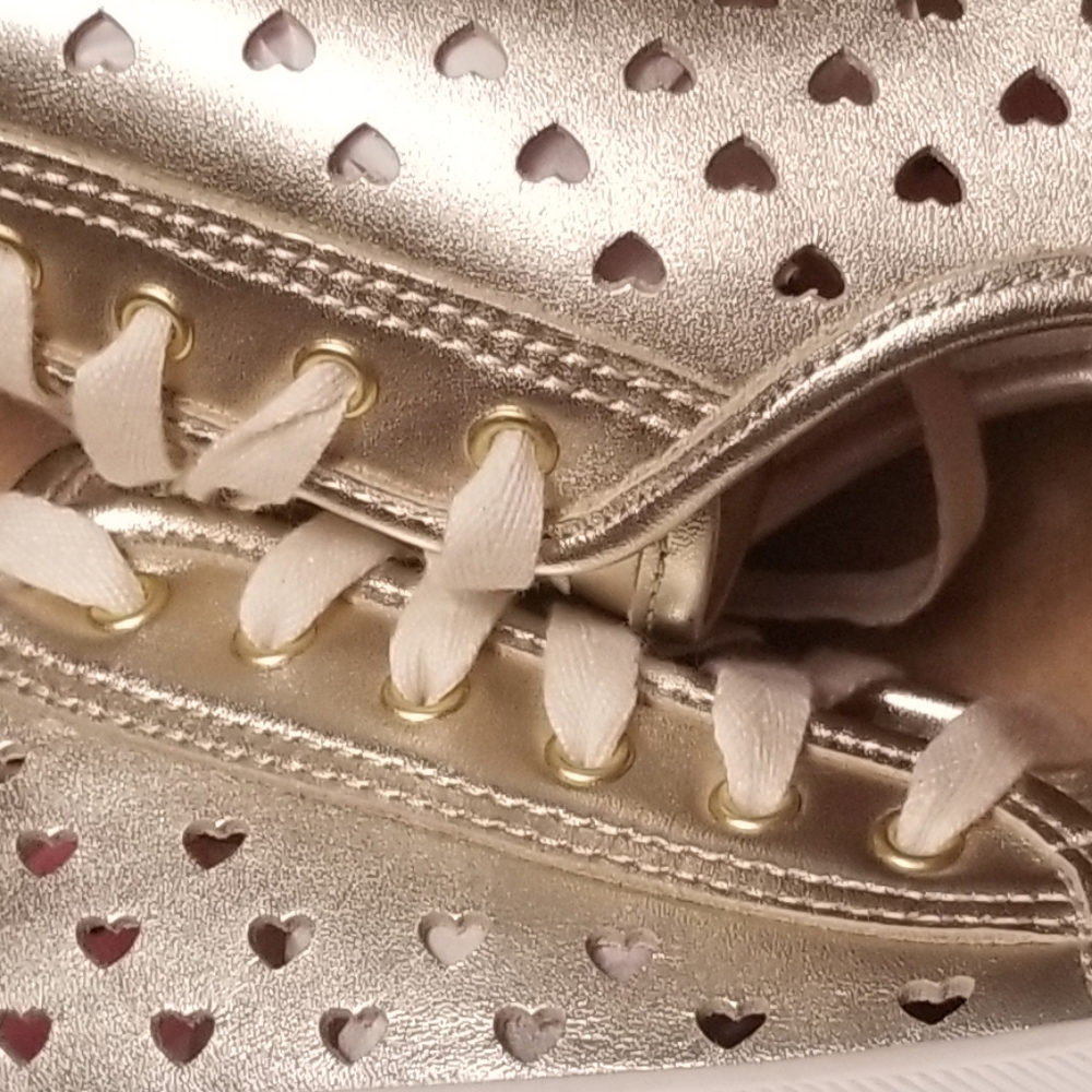 Kate Spade New York Gold Keds Sneakers Hearts brand new unworn